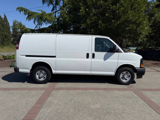 chevrolet express cargo 2017 1GCZGGFG4H1259385 image chevrolet express cargo 2017 1GCZGGFG4H1259385 image